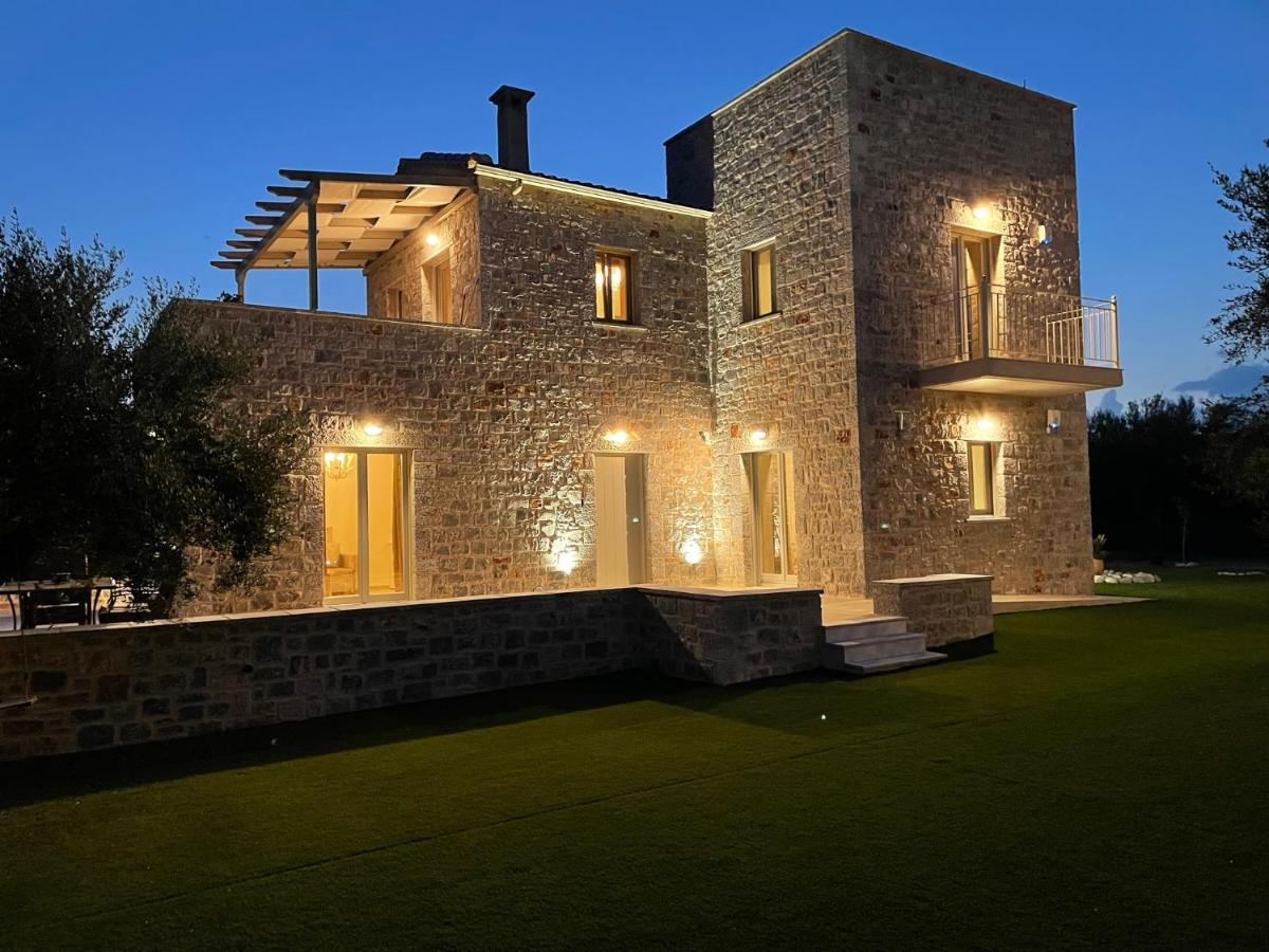 Efmar Exclusive Residences Githio Exterior foto